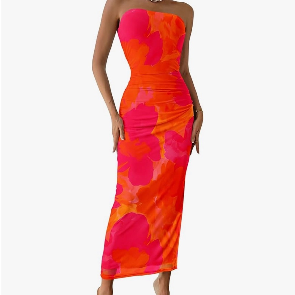Pretty Garden- sunset dress, size M. Worn once.